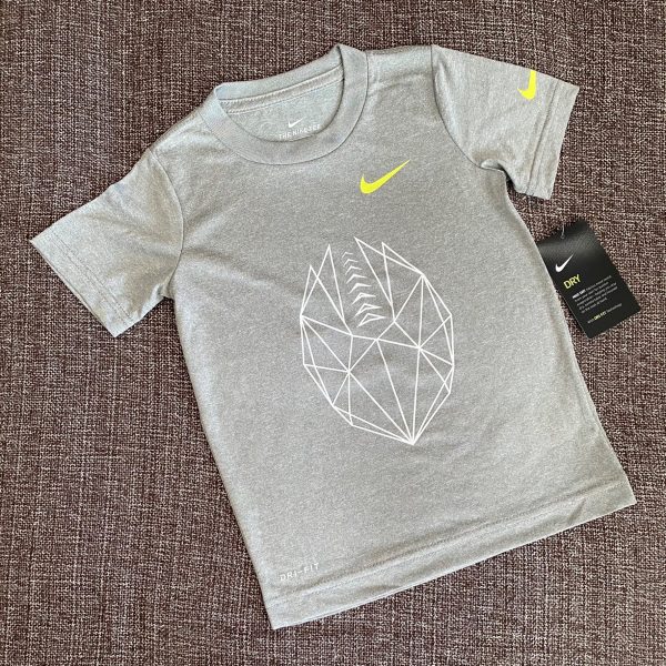 Camiseta Nike 4T (3-4 anos)