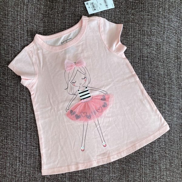 Camiseta First Impressions